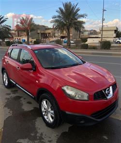 نيسان قاشقاي